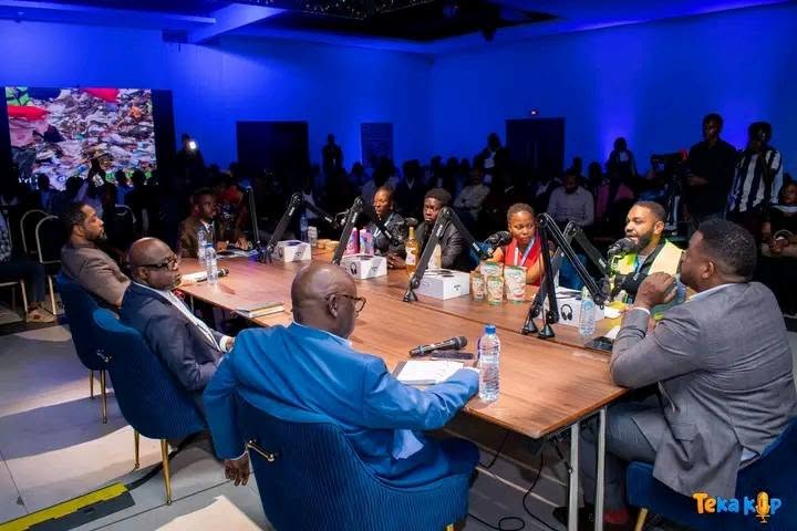 Table ronde TEKA KOP avec plusieurs entrepreneurs